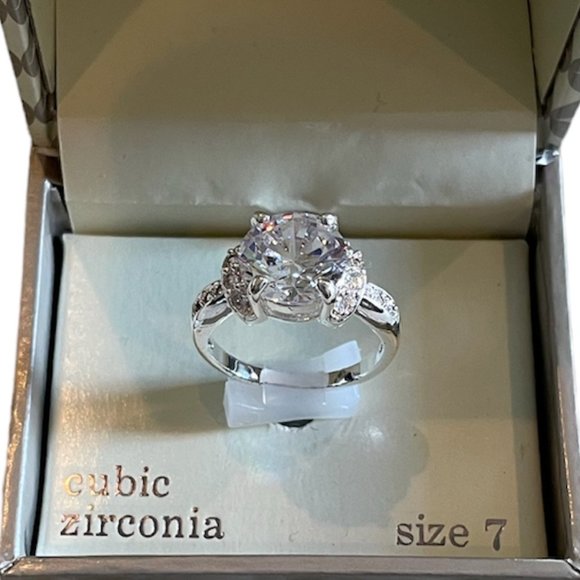 NWT, Sparkle Allure Cubic Zirconia Ring, Sz 7 - Picture 1 of 4